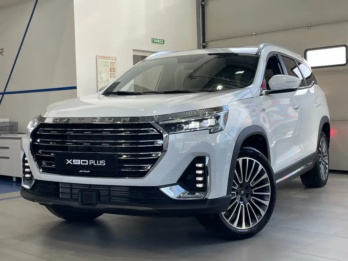 Jetour X90 Plus с автосалона по цене от 2 088 000 рублей
